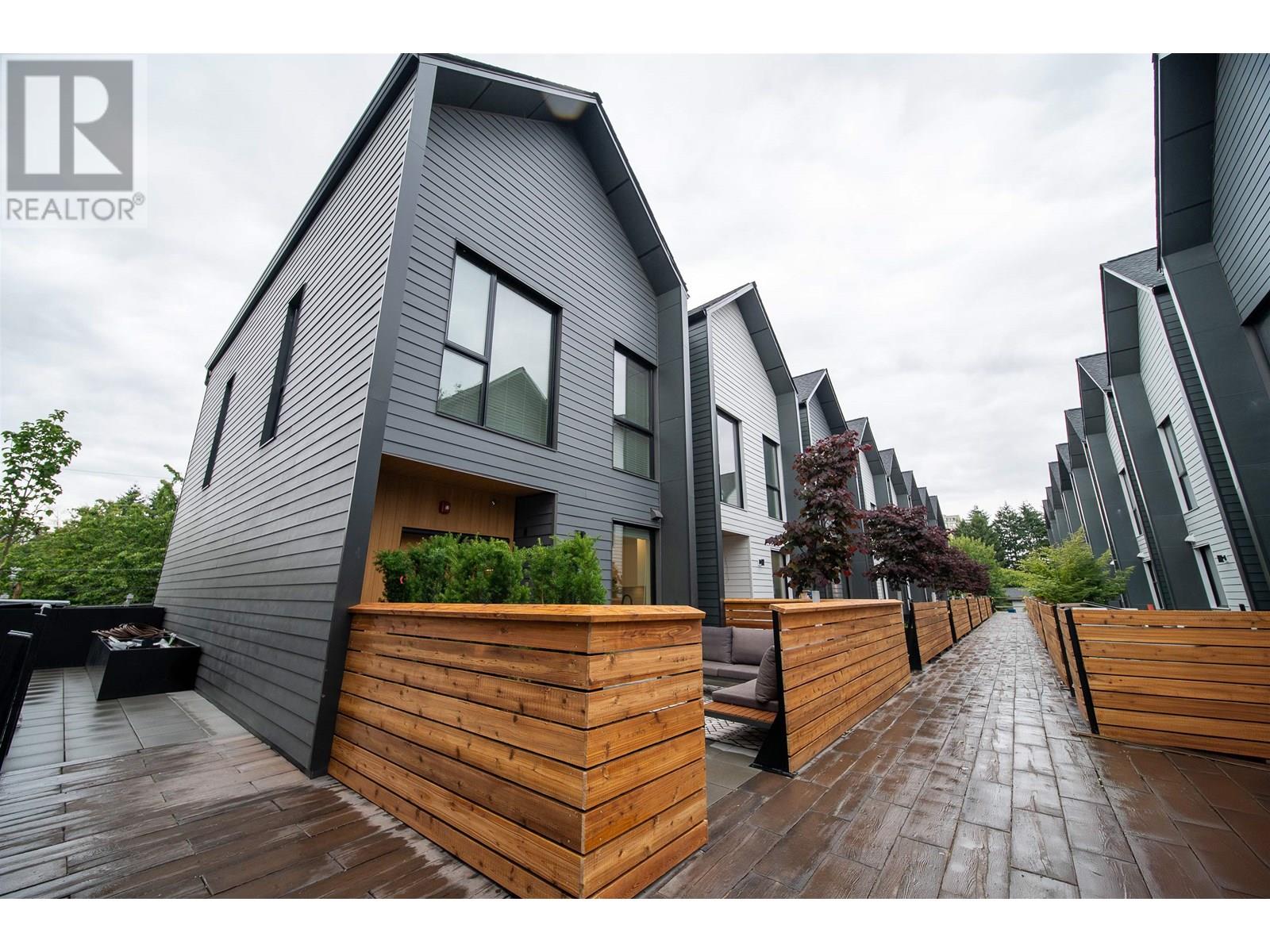 8968 Cook Crescent Unit 15, Richmond, BC V6Y 1W4