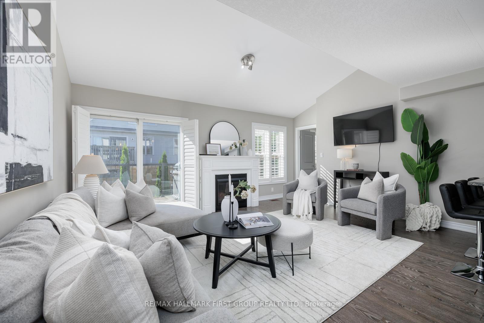 71 Greenaway Cir, Port Hope, ON L1A 0C1