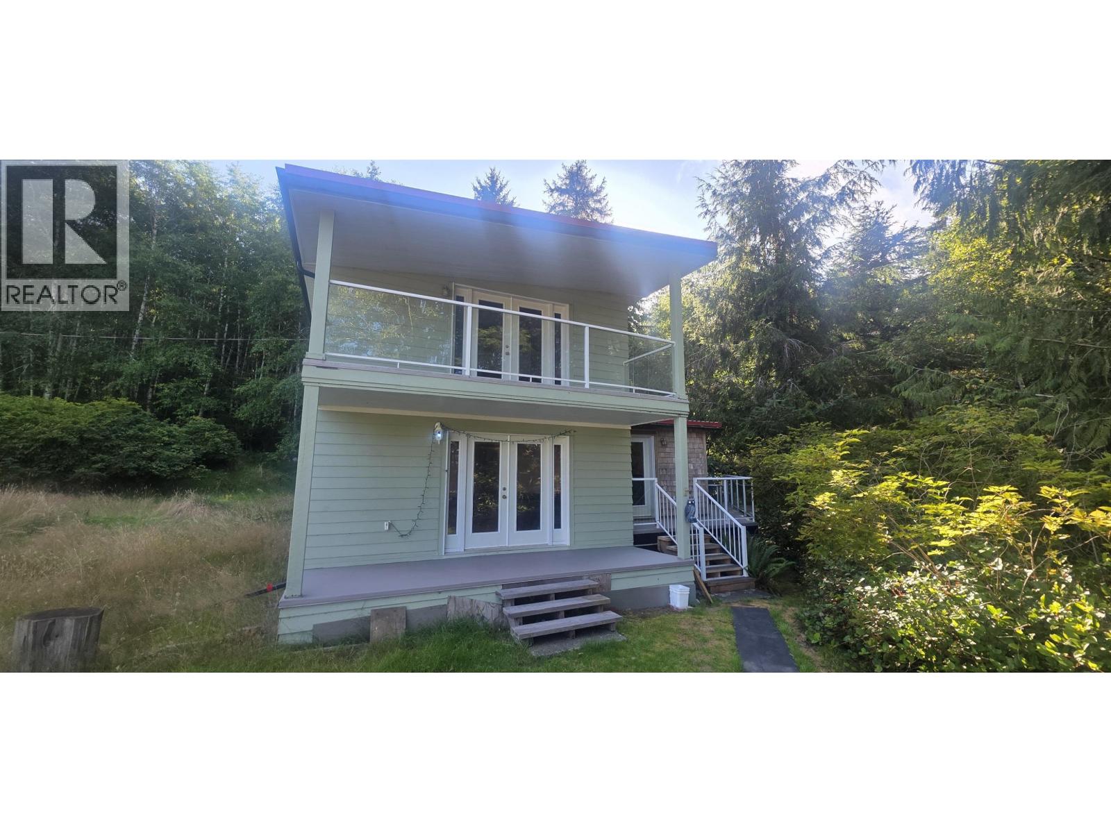 593 Beach Rd, Skidegatesandspit, BC V0T 1S1