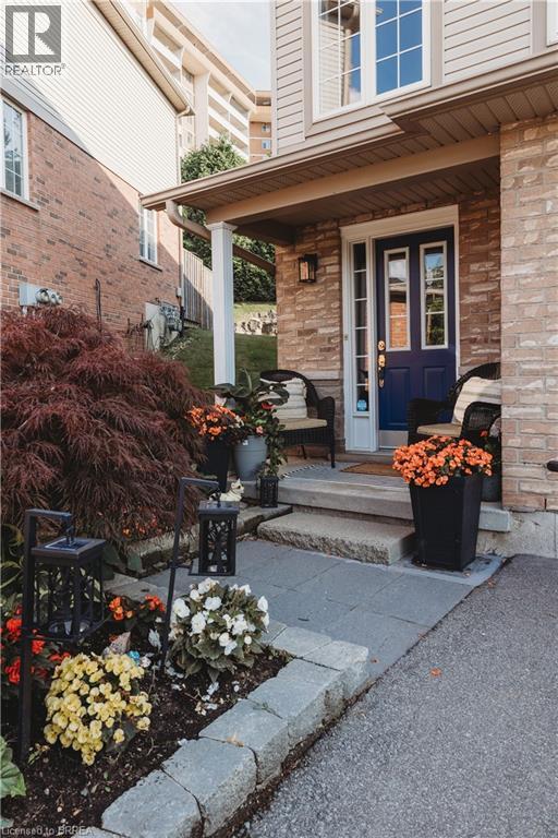7 Southside Place Unit 5, Hamilton, ON L9C 7W6