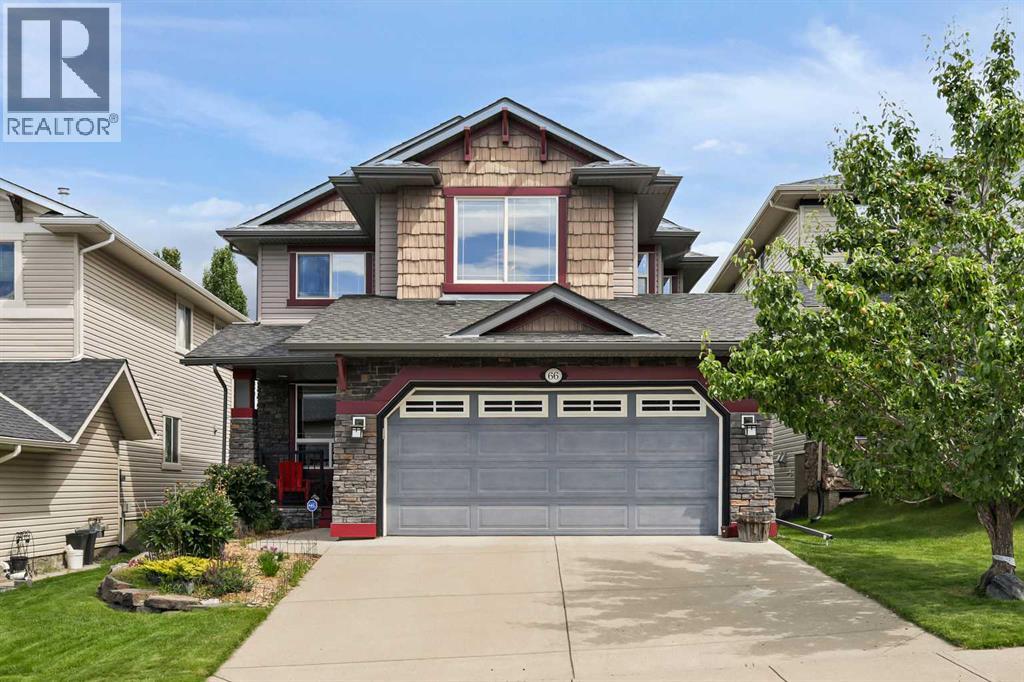 66 Crestbrook Hl SW, Calgary, AB T3B 0C4
