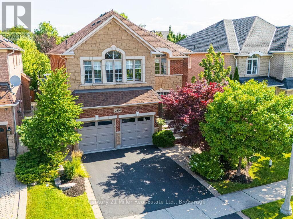 2301 Hertfordshire Way, Oakville, ON L6H 7M5