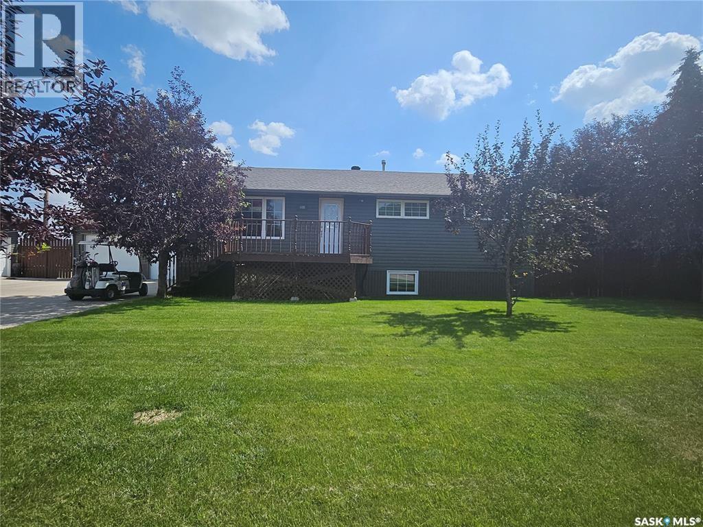 406 First Ave E, Lampman, SK S0C 1N0