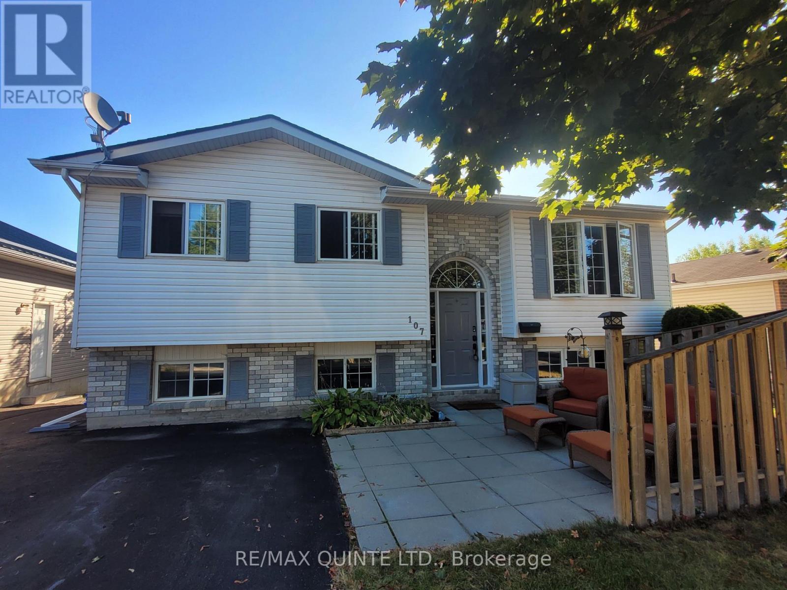 107 University Ave, Belleville, ON K8N 4Y4