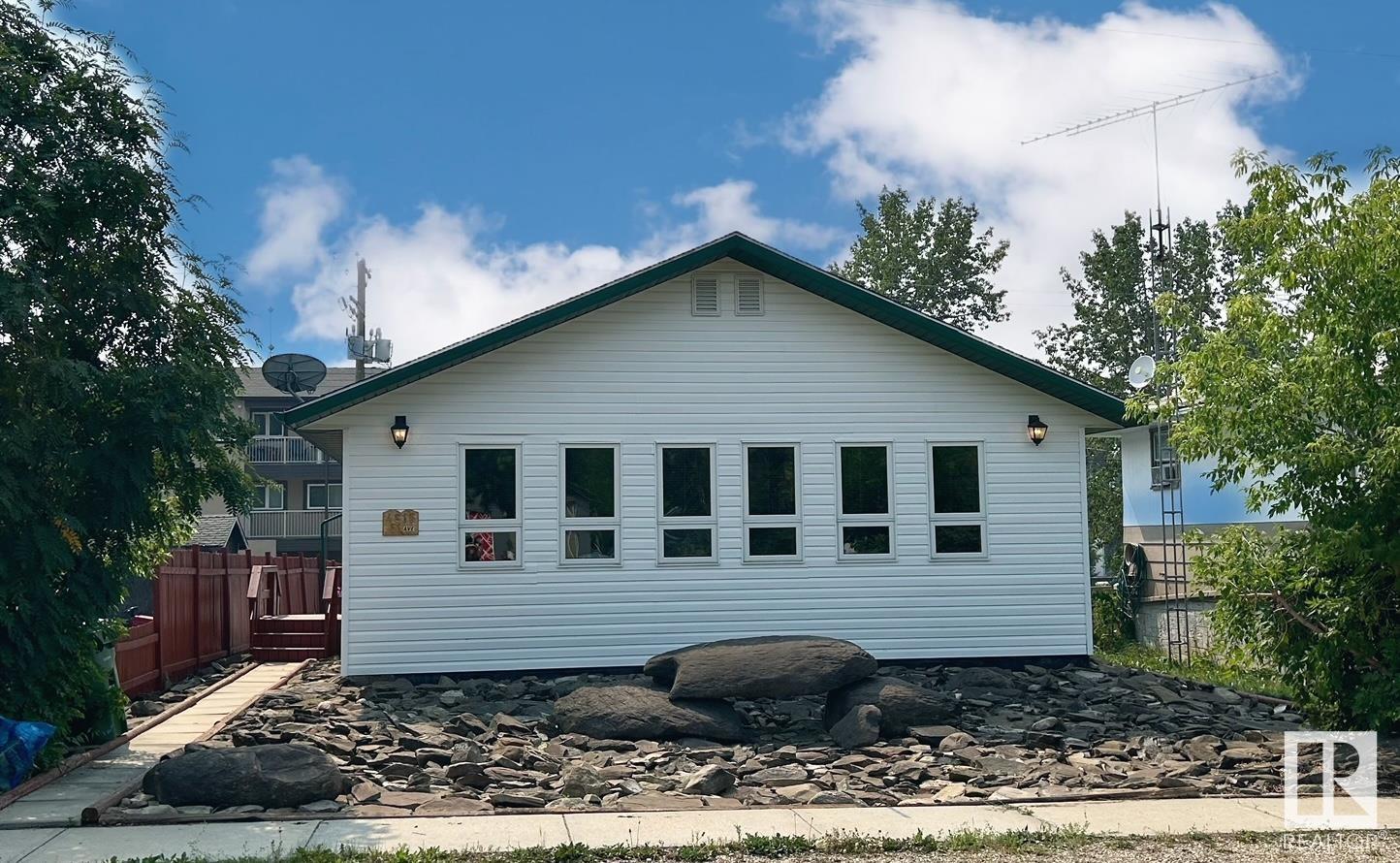 51 Av Unit 4815, Breton, AB T0C 0P0