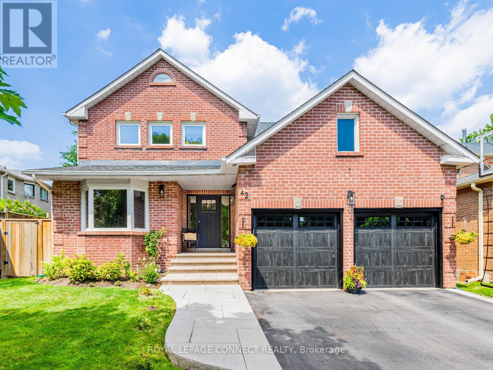 42 Lyndhurst Dr, Markham, ON L3T 6S7