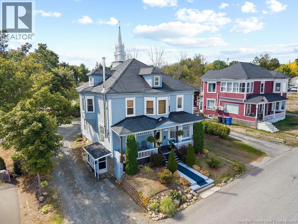215 Regent St, Miramichi, NB E1V 2M9