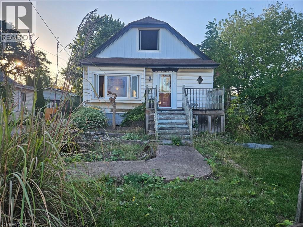 543 Waterloo St, Hamilton, ON L8H 6V6
