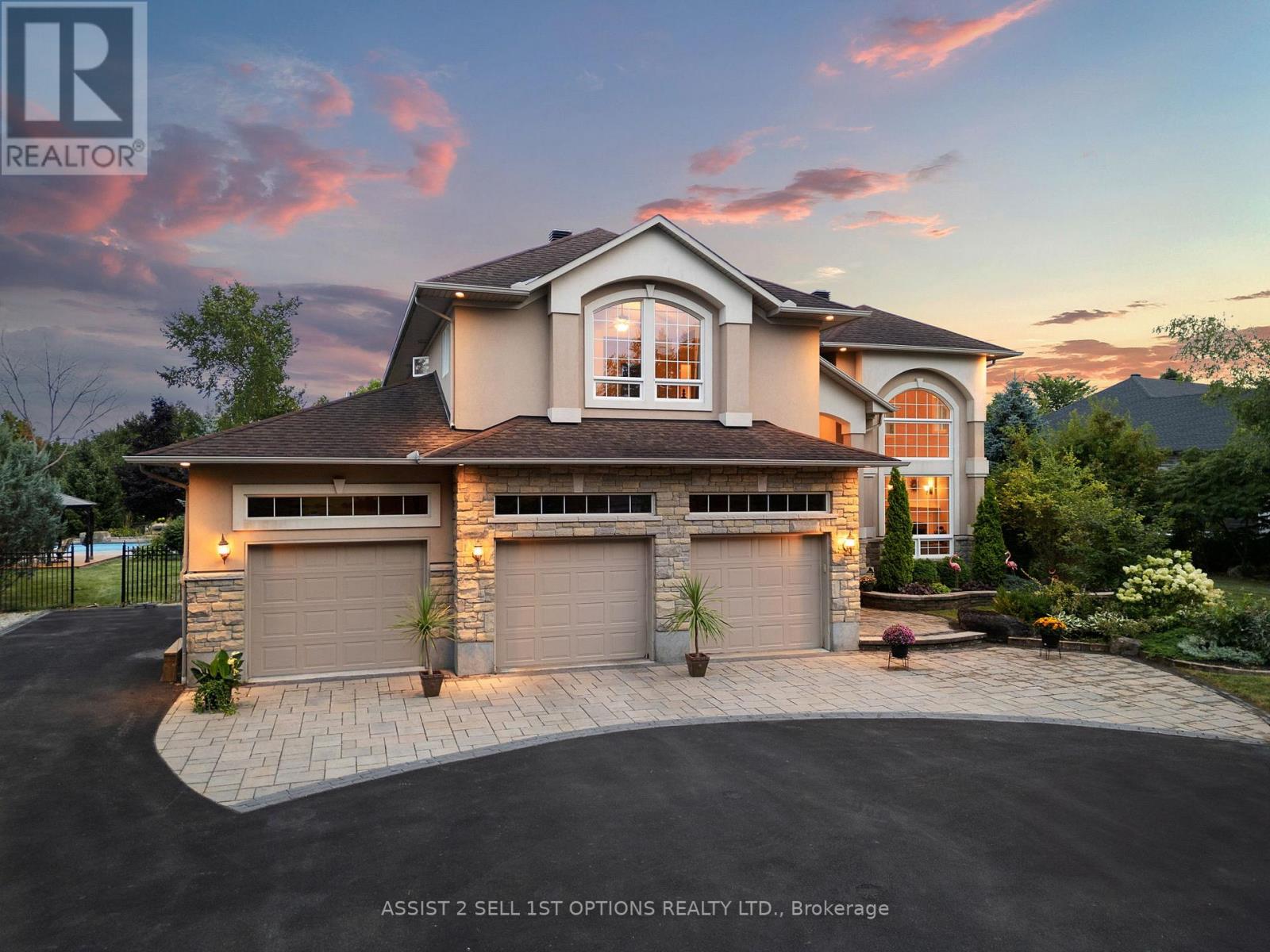 6370 Deer Valley Cres, Ottawa, ON K4P 1R5