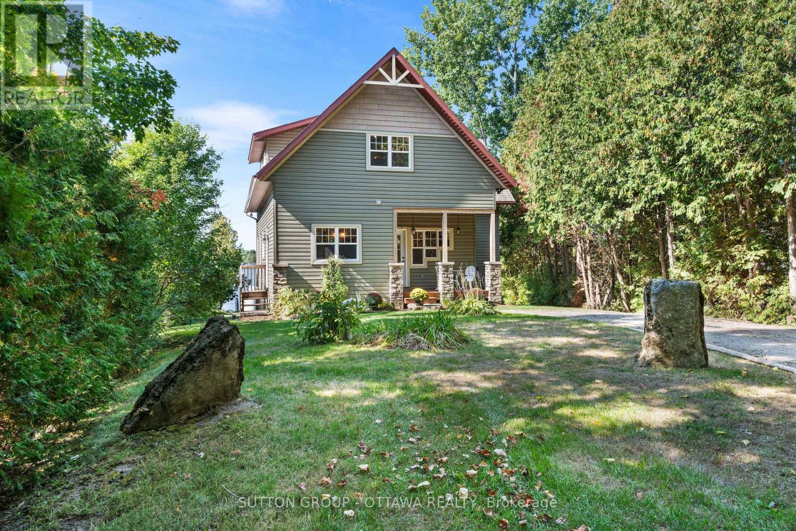 26 B12 Rd, Rideau Lakes, ON K0G 1L0