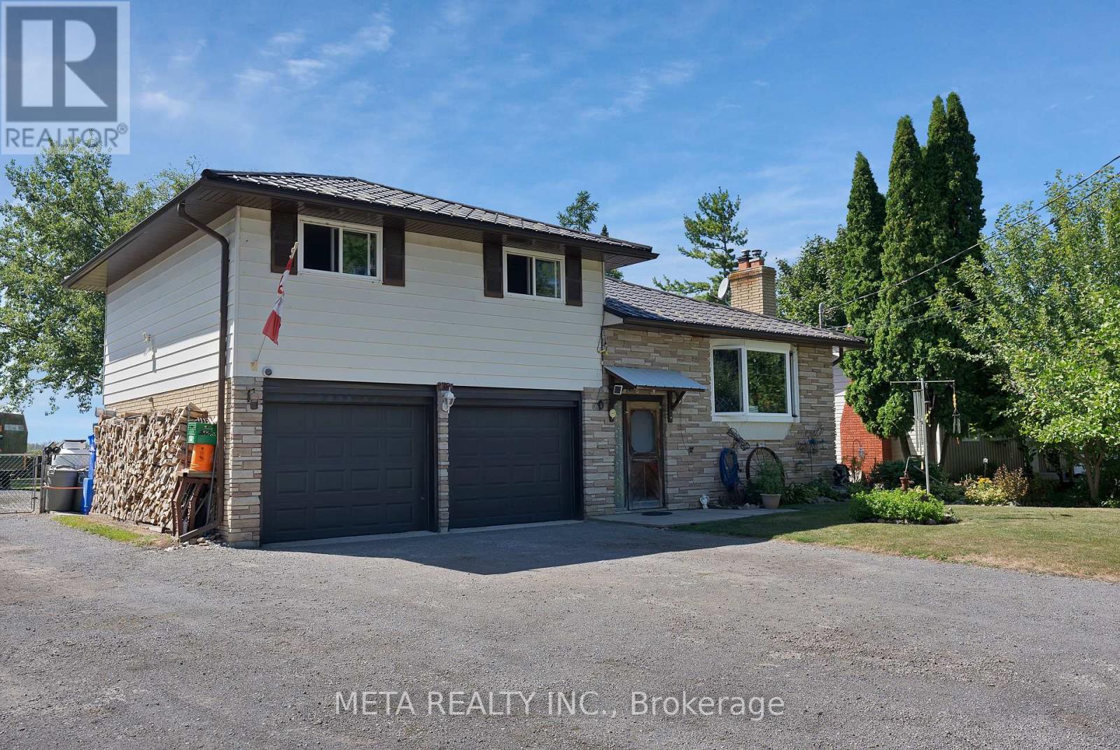 520 Duclos Point Rd, Georgina, ON L0E 1N0
