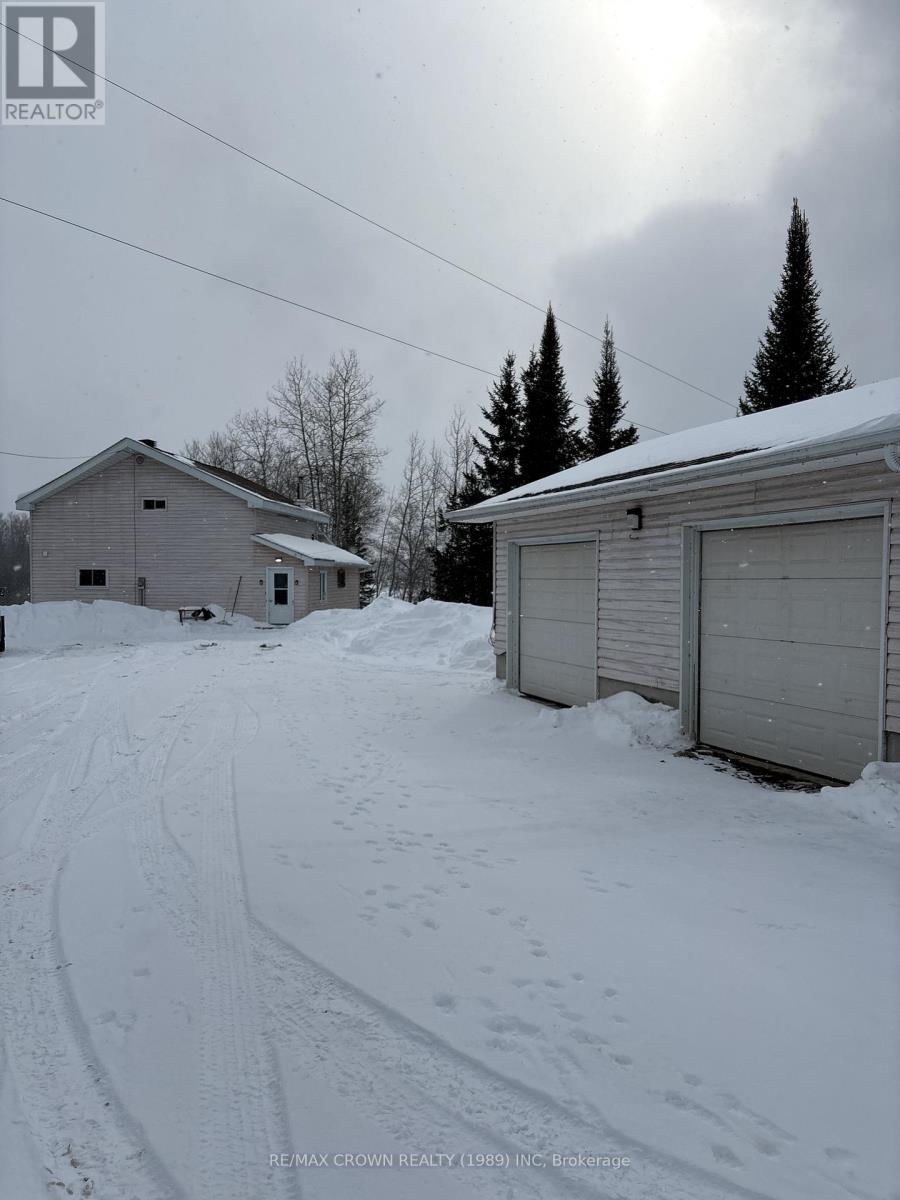 130 Mitchell Rd, Kapuskasing, ON P5N 2X8