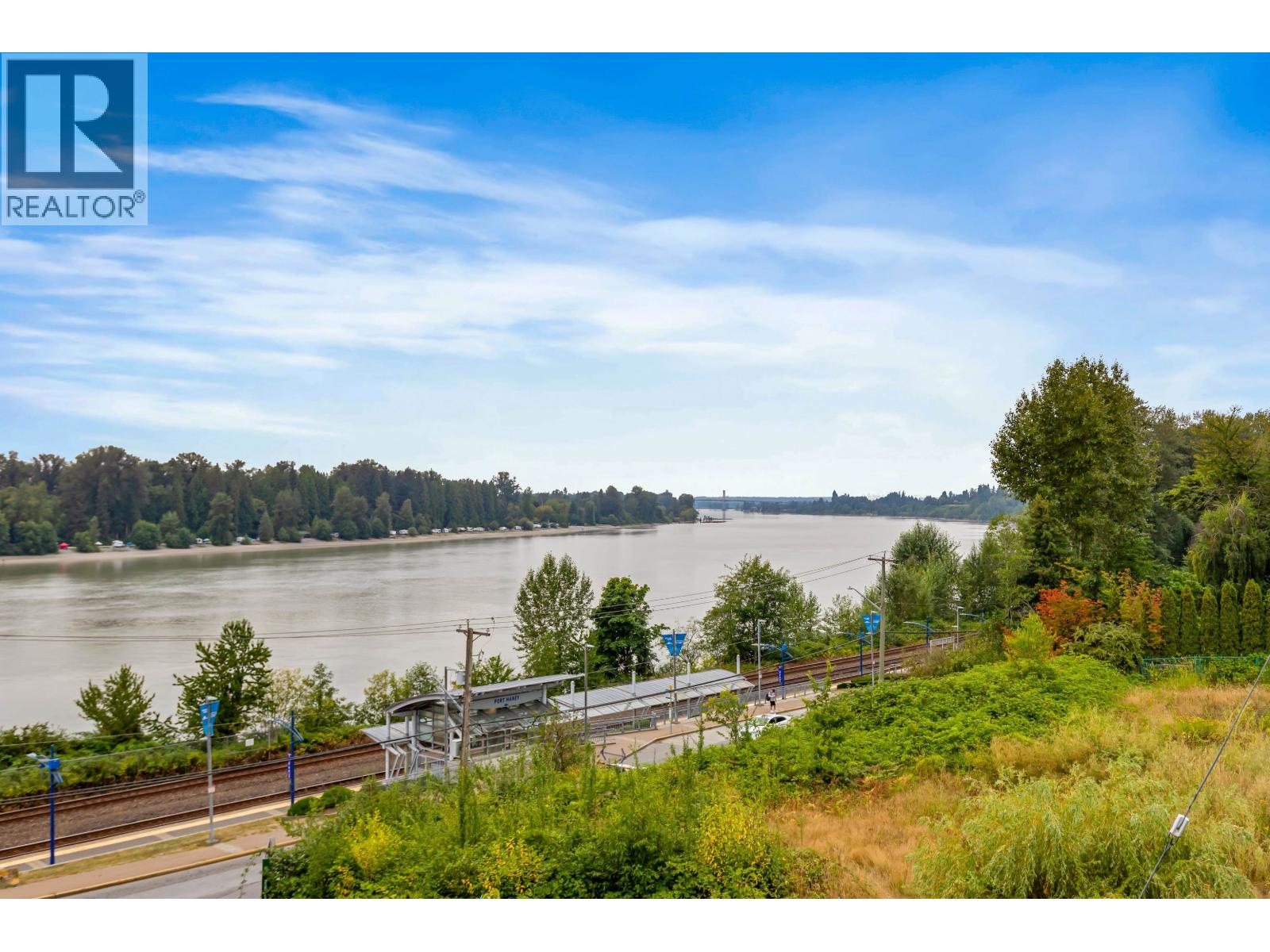 11580 223 Street Unit 312, Maple Ridge, BC V2X 9H1