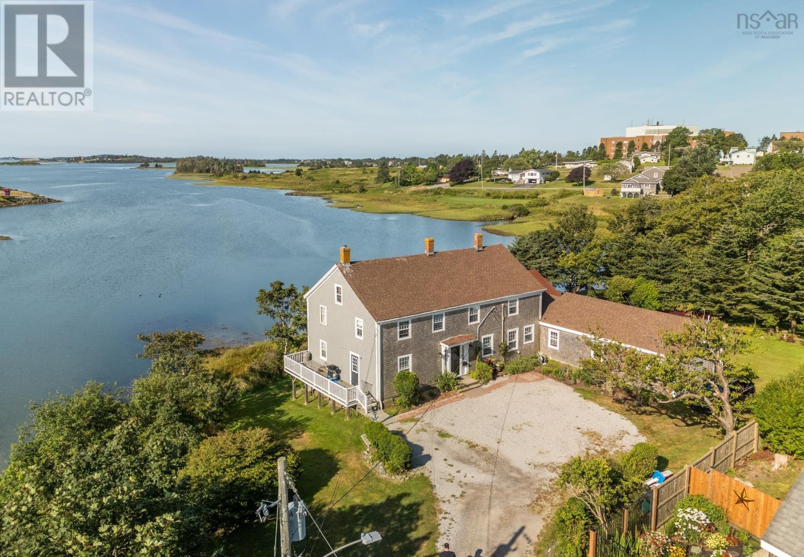 4 Market St, Yarmouth, NS B5A 4R5