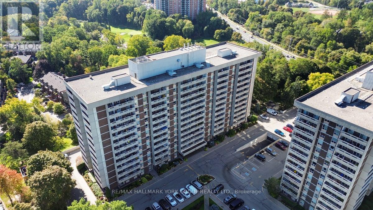 810 50 Inverlochy Blvd, Markham, ON L3T 4T8