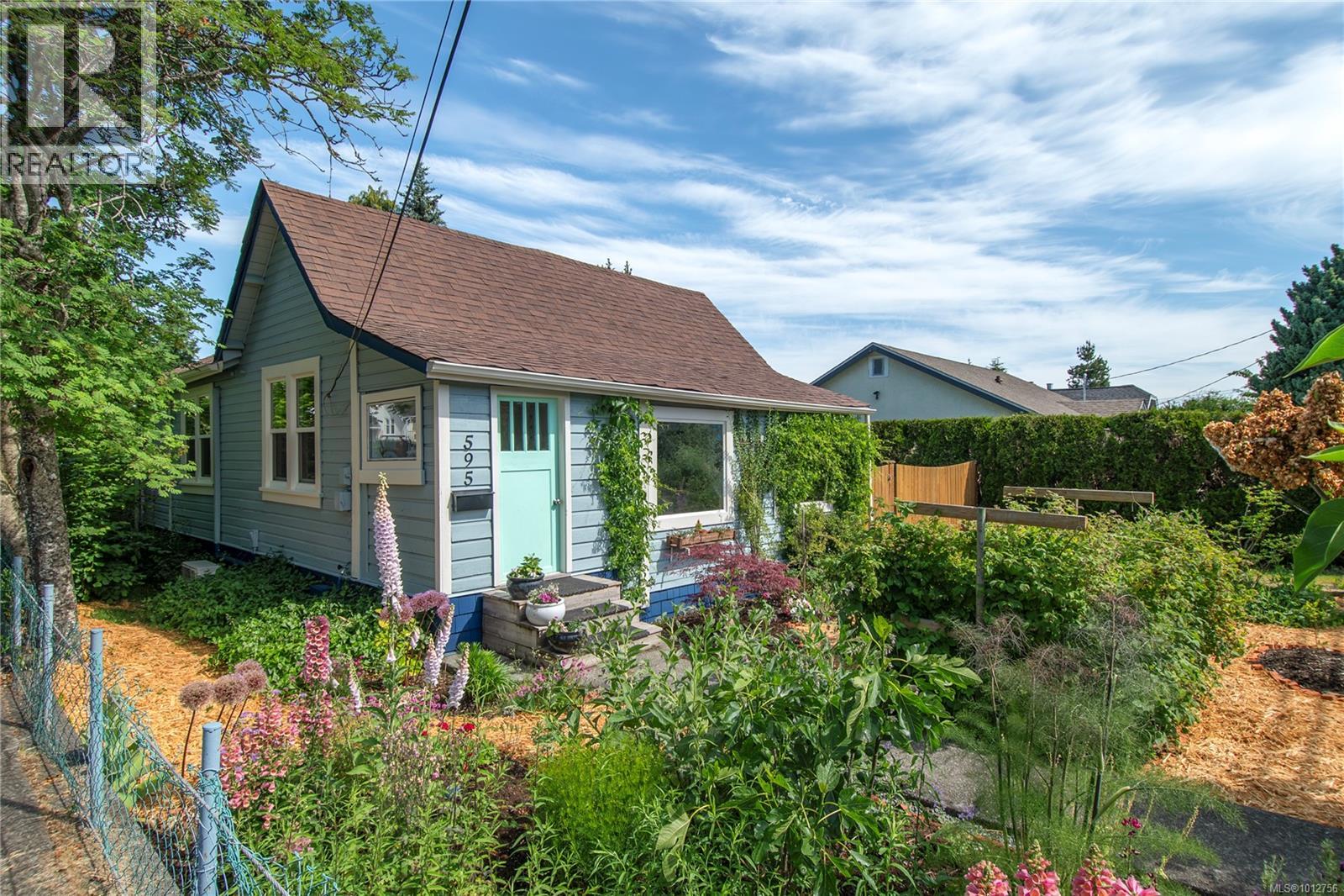 595 11th Street, Courtenay, BC V9N 1S7