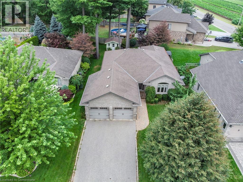6 Wintergreen Cres, Delhi, ON N4B 2W5