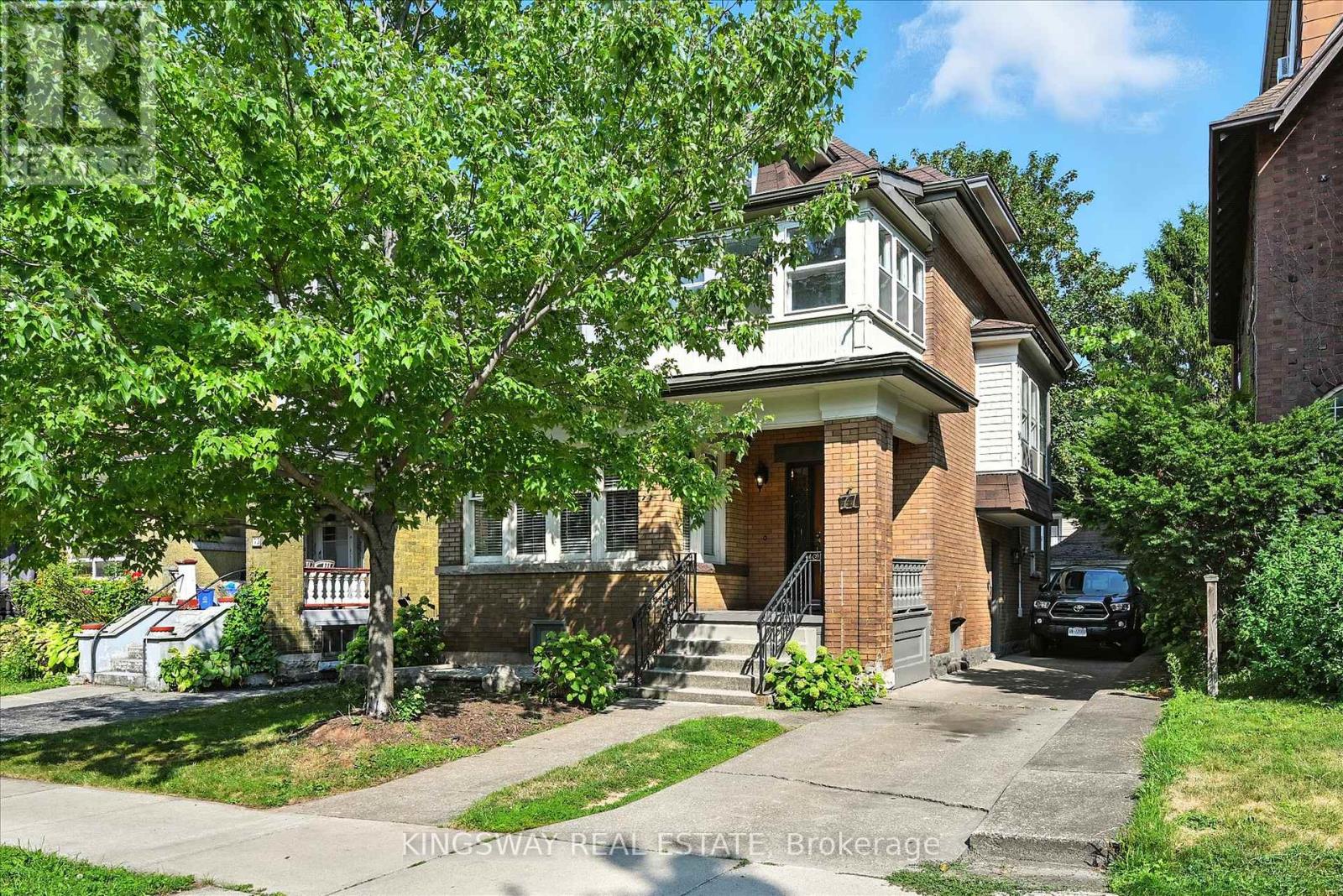 77 Proctor Blvd, Hamilton, ON L8M 2M5