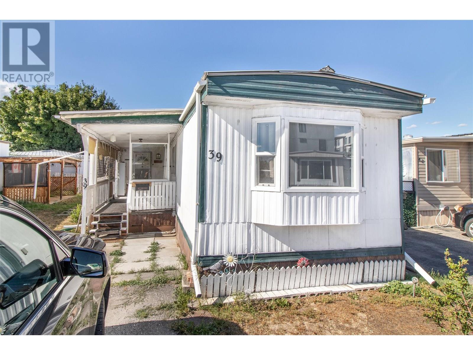 3745 Lakeshore Road Unit 39, Kelowna, BC V1W 3K4