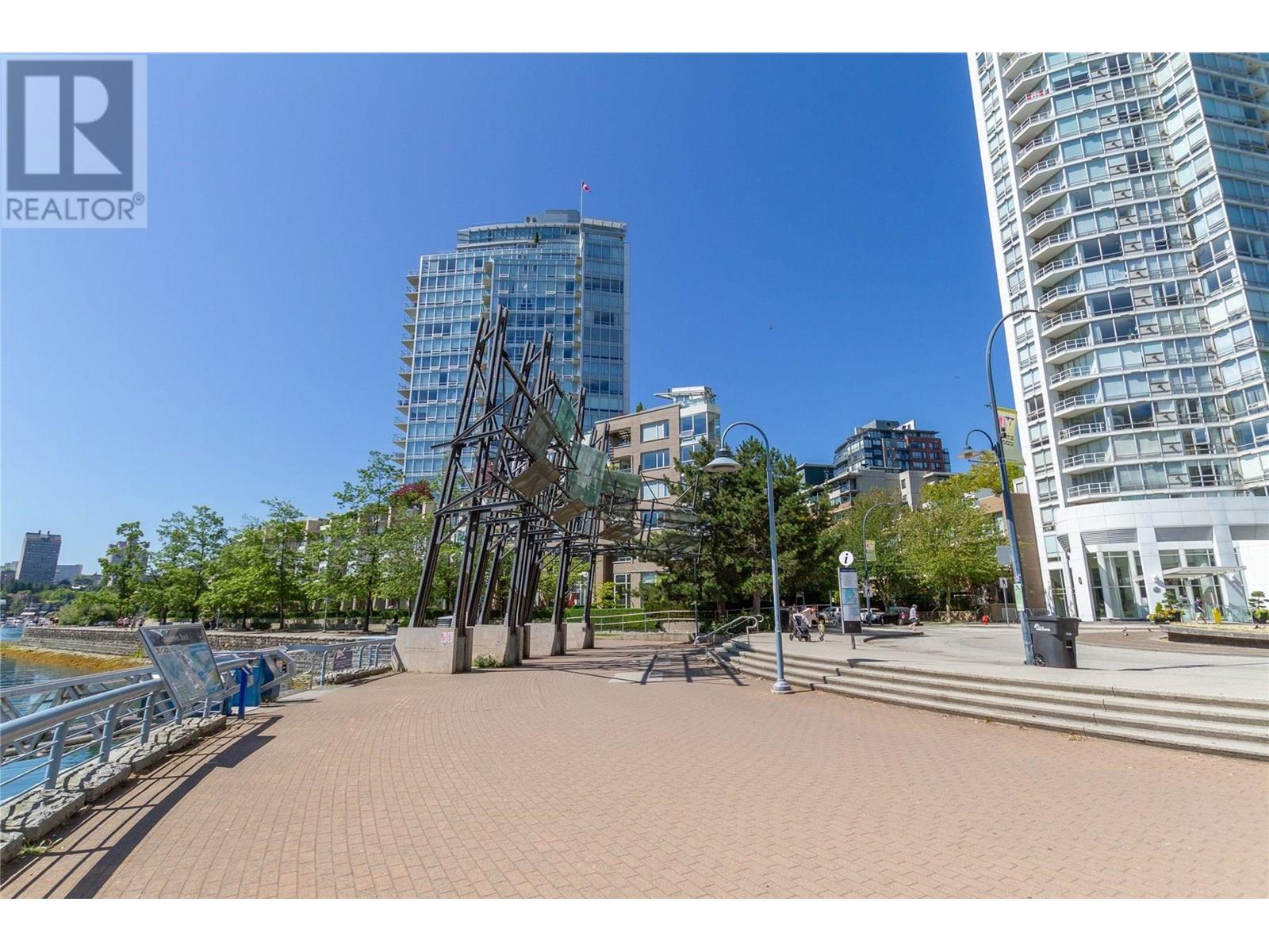 1228 Marinaside Crescent Unit 610, Vancouver, BC V6Z 2W4