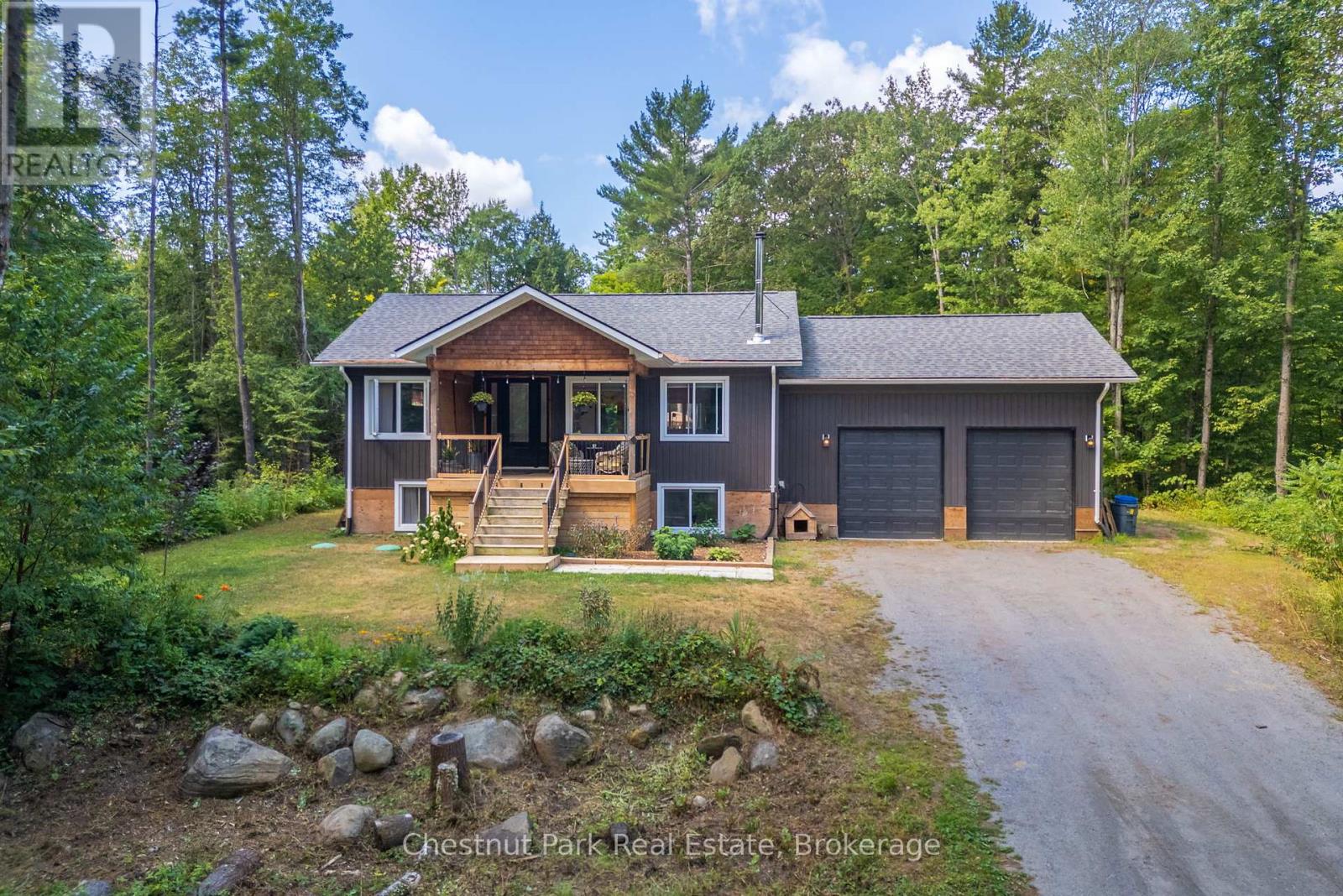 2698 Old Muskoka Rd, Huntsville, ON P0B 1M0