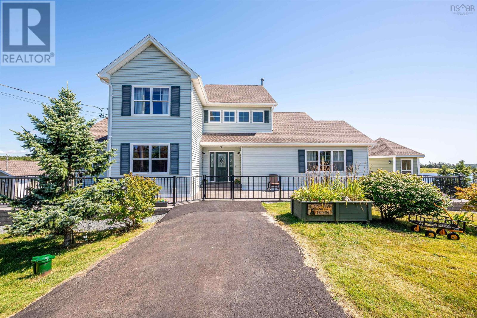 118 Spruce Ct, Three Fathom Harbour, NS B0J 2L0