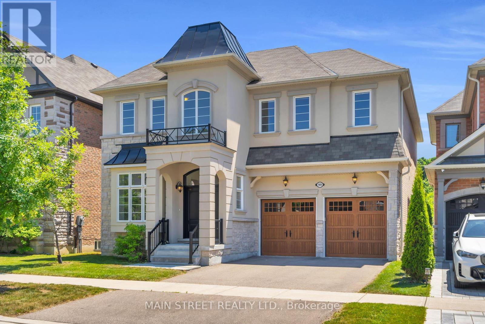 99 Bridgepointe Ct, Aurora, ON L4G 3H8