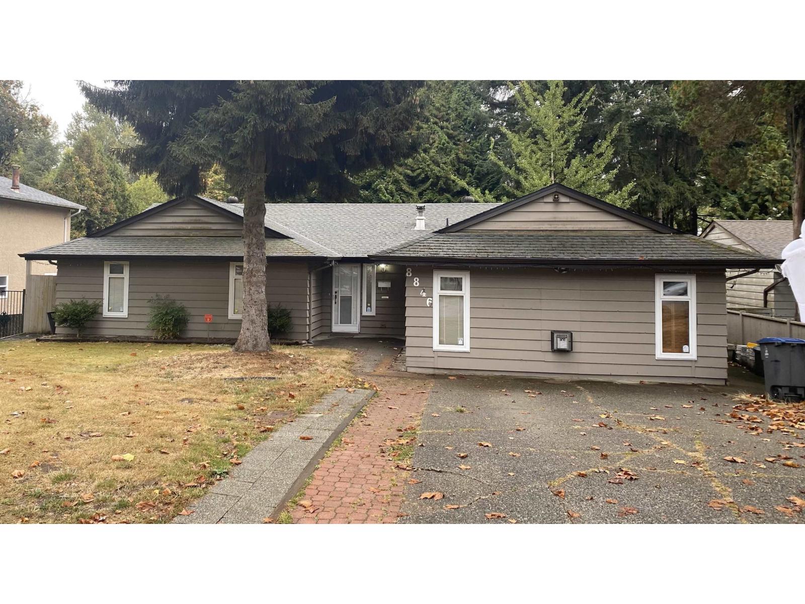 8846 Queen Mary Blvd, Surrey, BC V3V 6X2