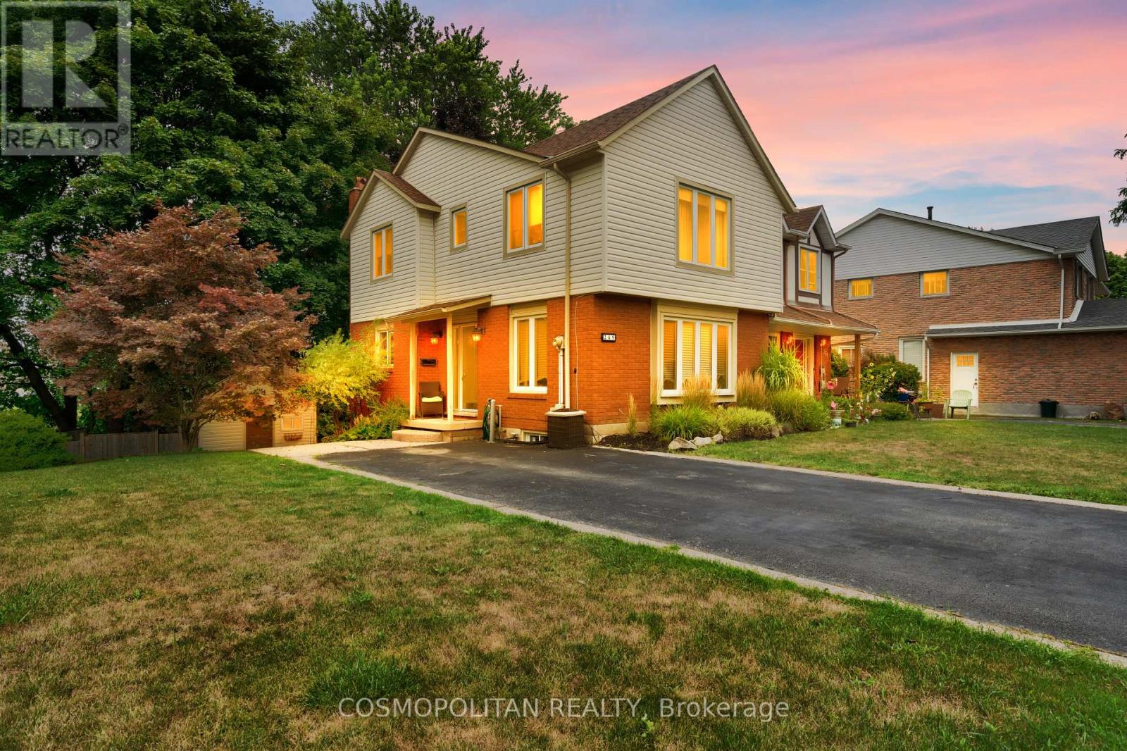 249 Magnolia Dr, Hamilton, ON L9C 6M3
