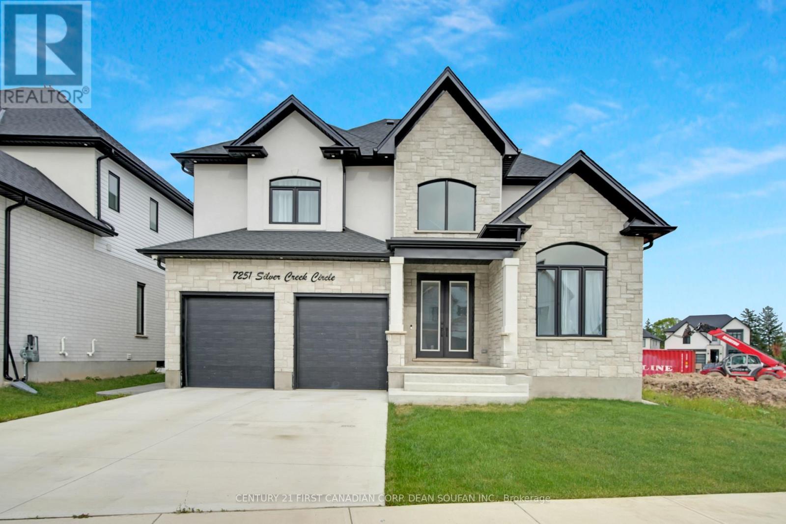 7251 Silver Creek Cir, London South South V, ON N6P 0G9