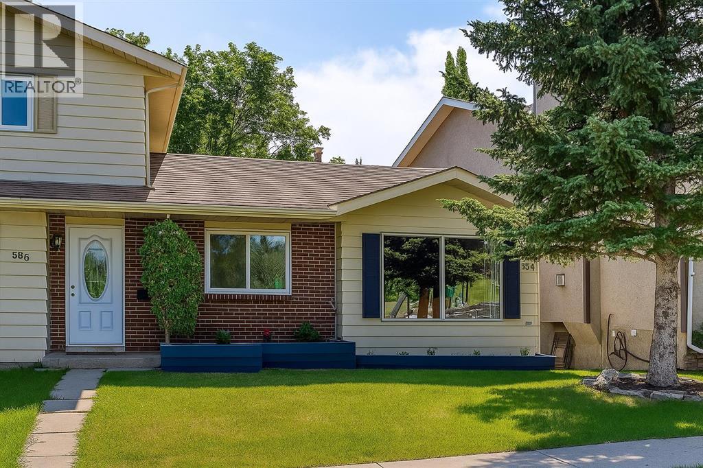 588 Strathcona Dr SW, Calgary, AB T3H 1K4