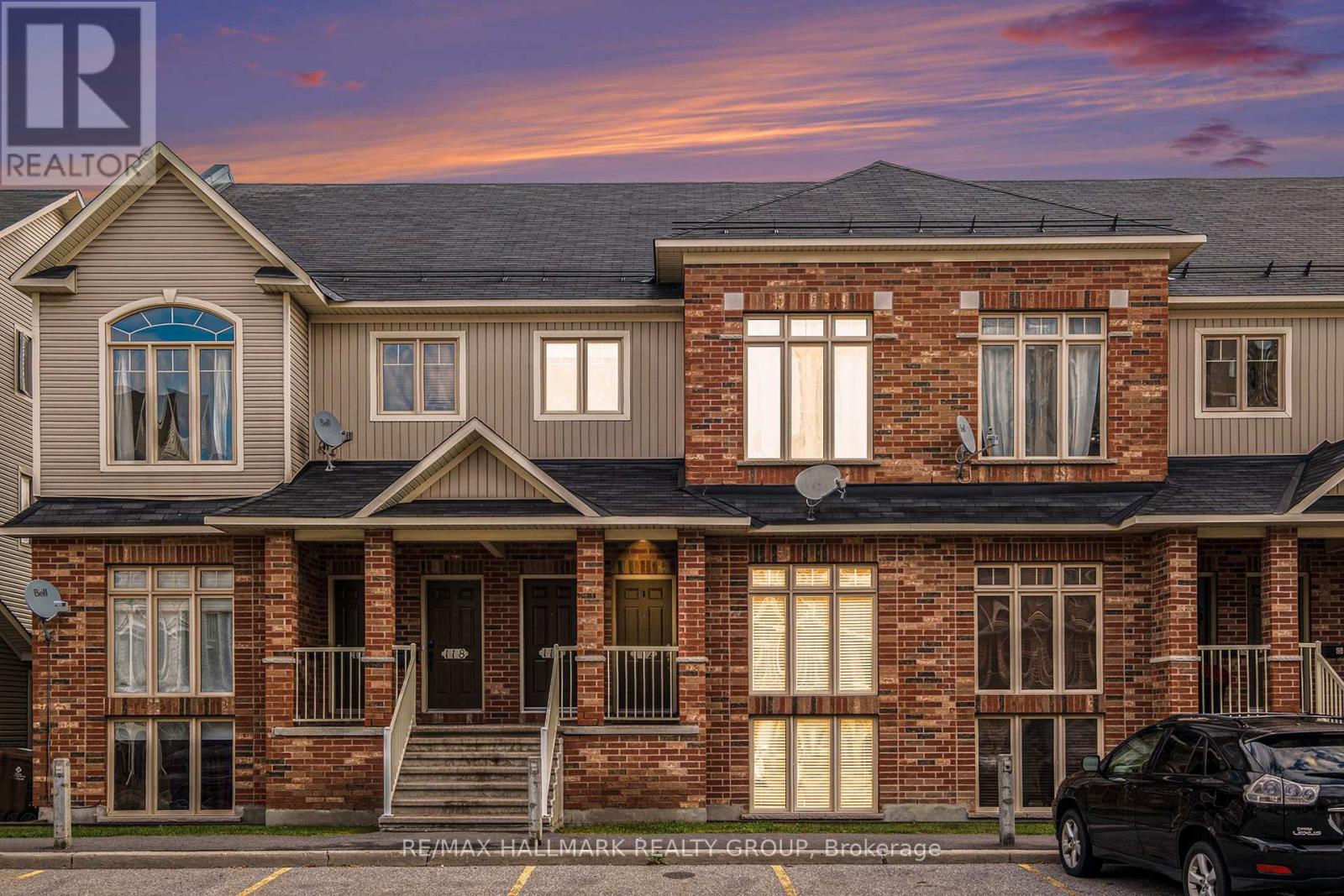 112 1512 Walkley Rd, Ottawa, ON K1V 2G5