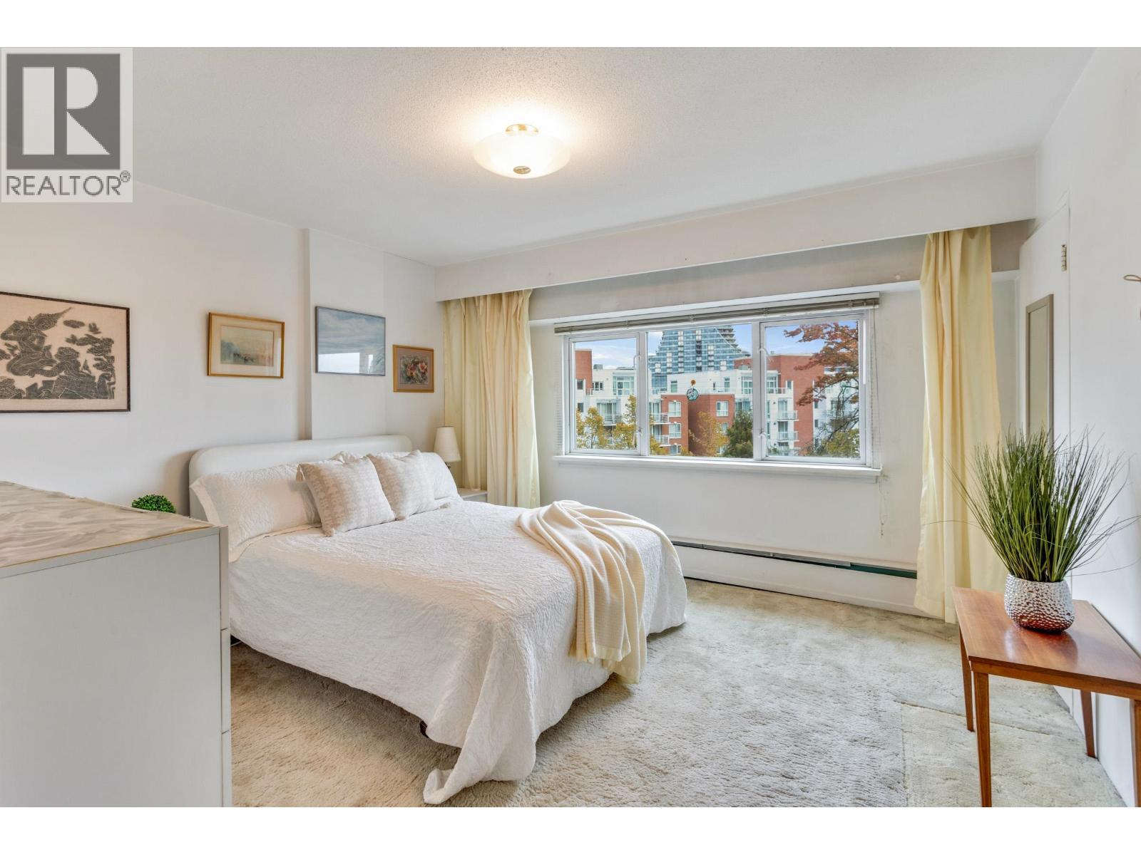 6026 Tisdall Street Unit 402, Vancouver, BC V5Z 3N2