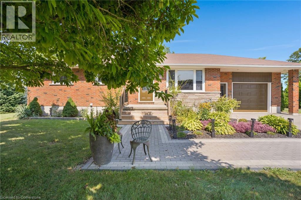 54 Water St, Huron East, ON N0K 1G0