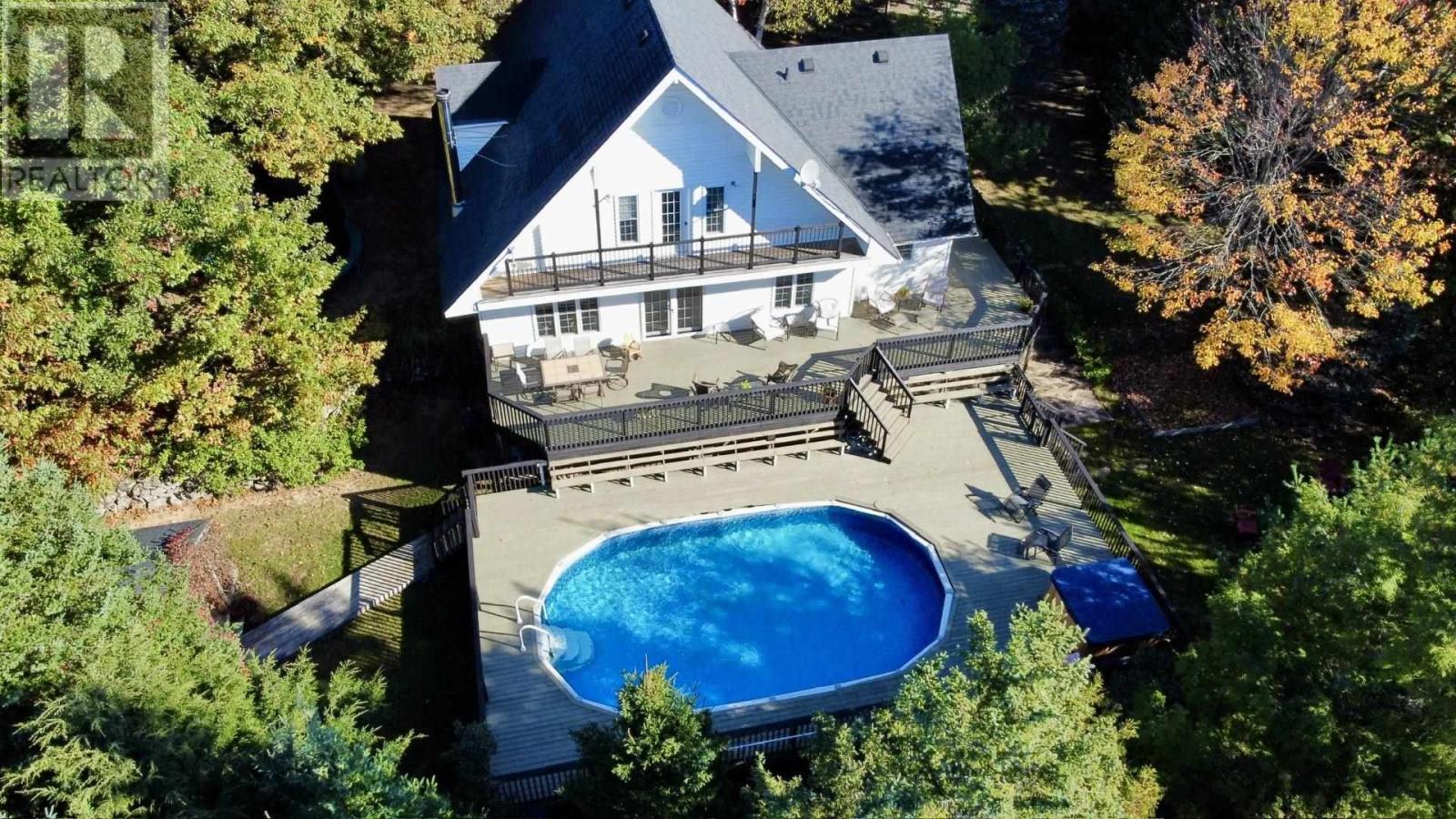 308 Ironside Dr, Sault Ste. Marie, ON P6A 6K4