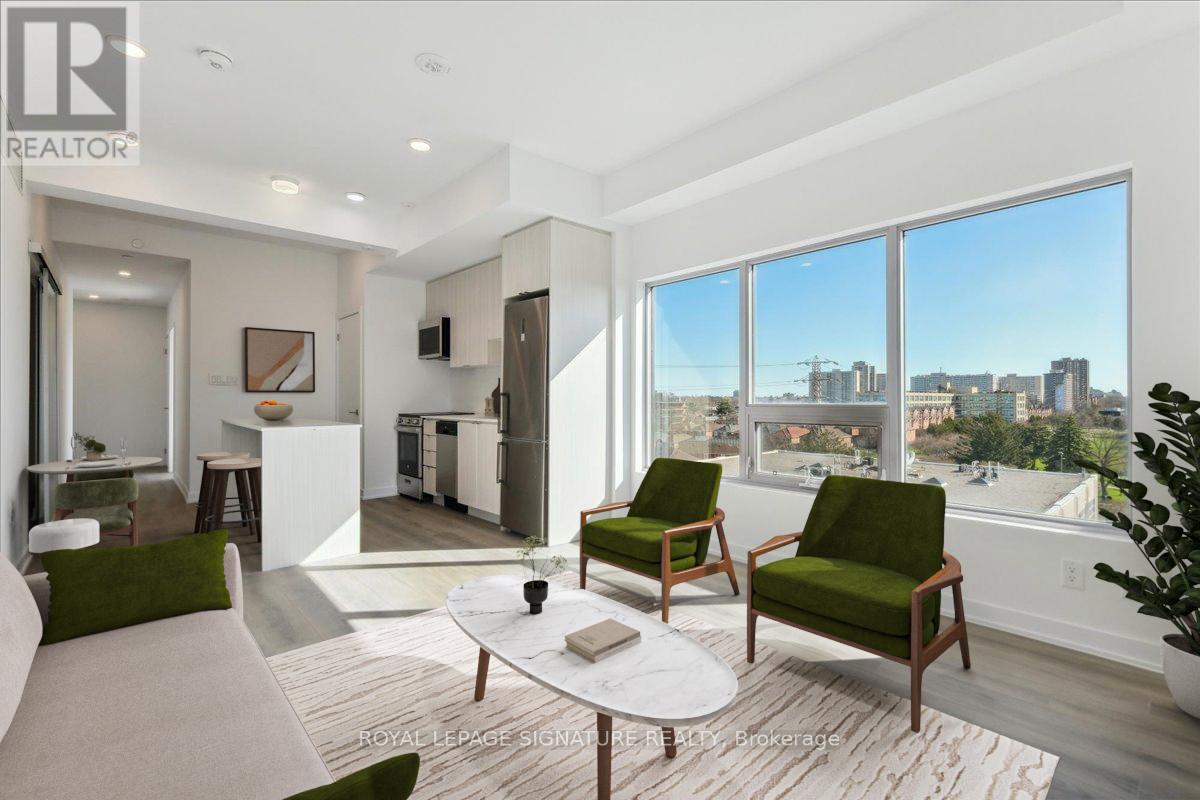 701 2433 Dufferin St, Toronto Briar Hill-belgravia, ON M6E 3T3
