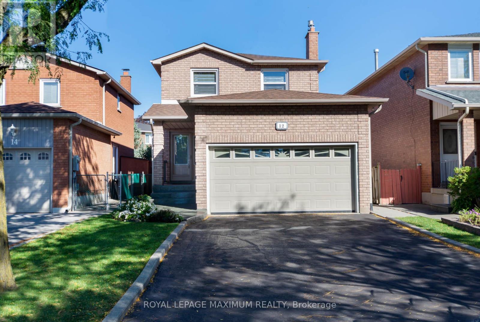 12 Checker Ct, Vaughan, ON L4J 5X3