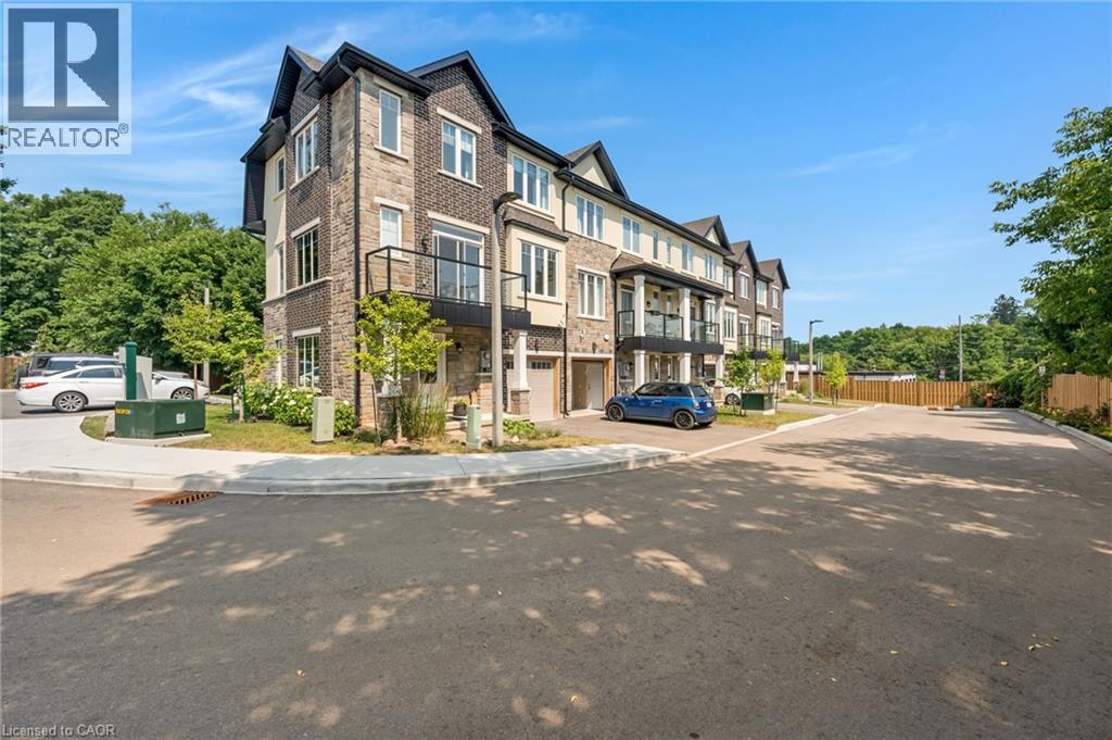 7 Lynx Path, Acton, ON L7J 0B9
