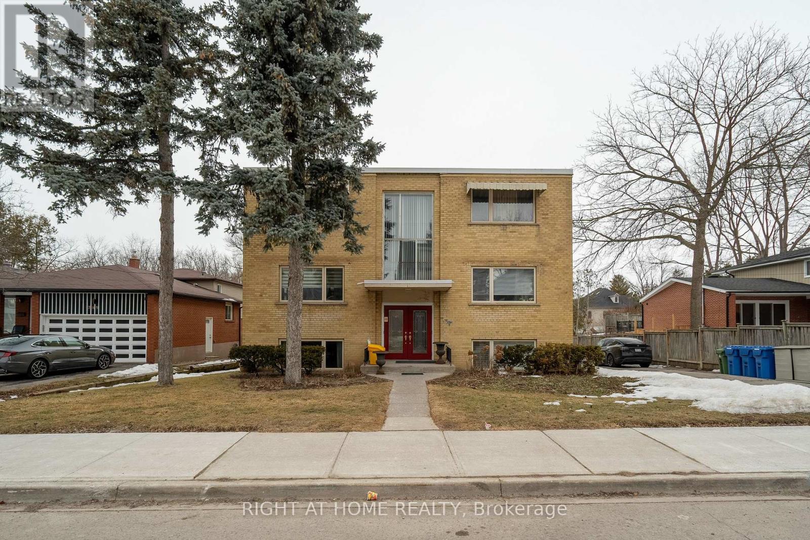 285 Richmond St S, Richmond Hill, ON L4C 3Z2