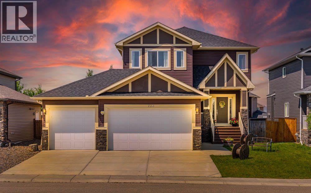 703 W Highland Link, Carstairs, AB T0M 0N0
