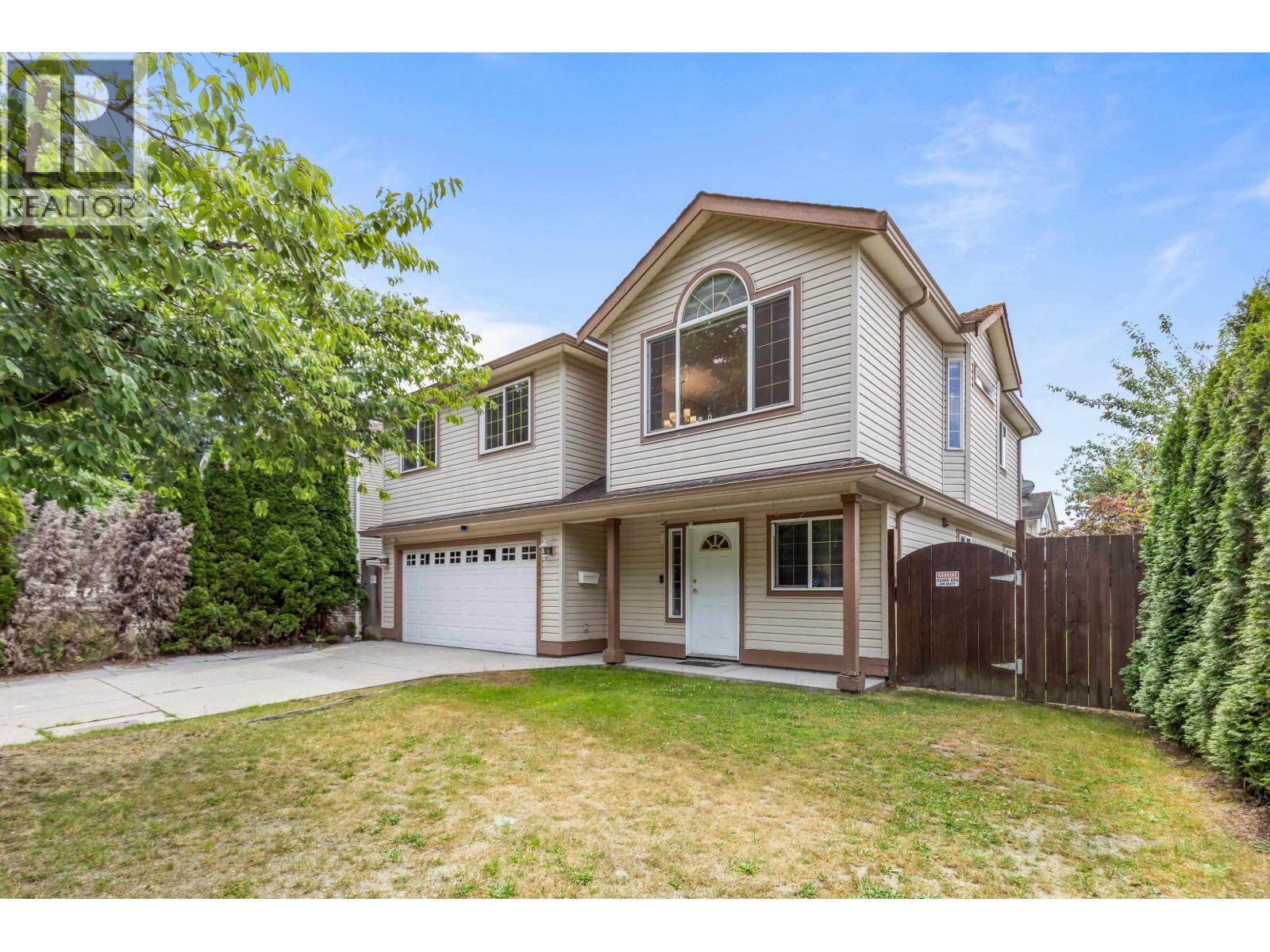 20660 Thorne Ave, Maple Ridge, BC V2X 2K8