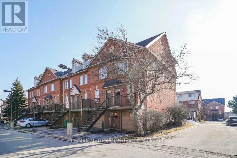 39 3895 Doug Leavens Blvd, Mississauga, ON L5N 7G1