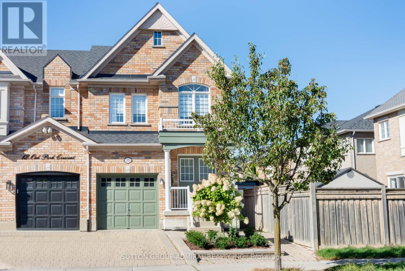 10 Oak Park Cres, Vaughan, ON L6A 0B3