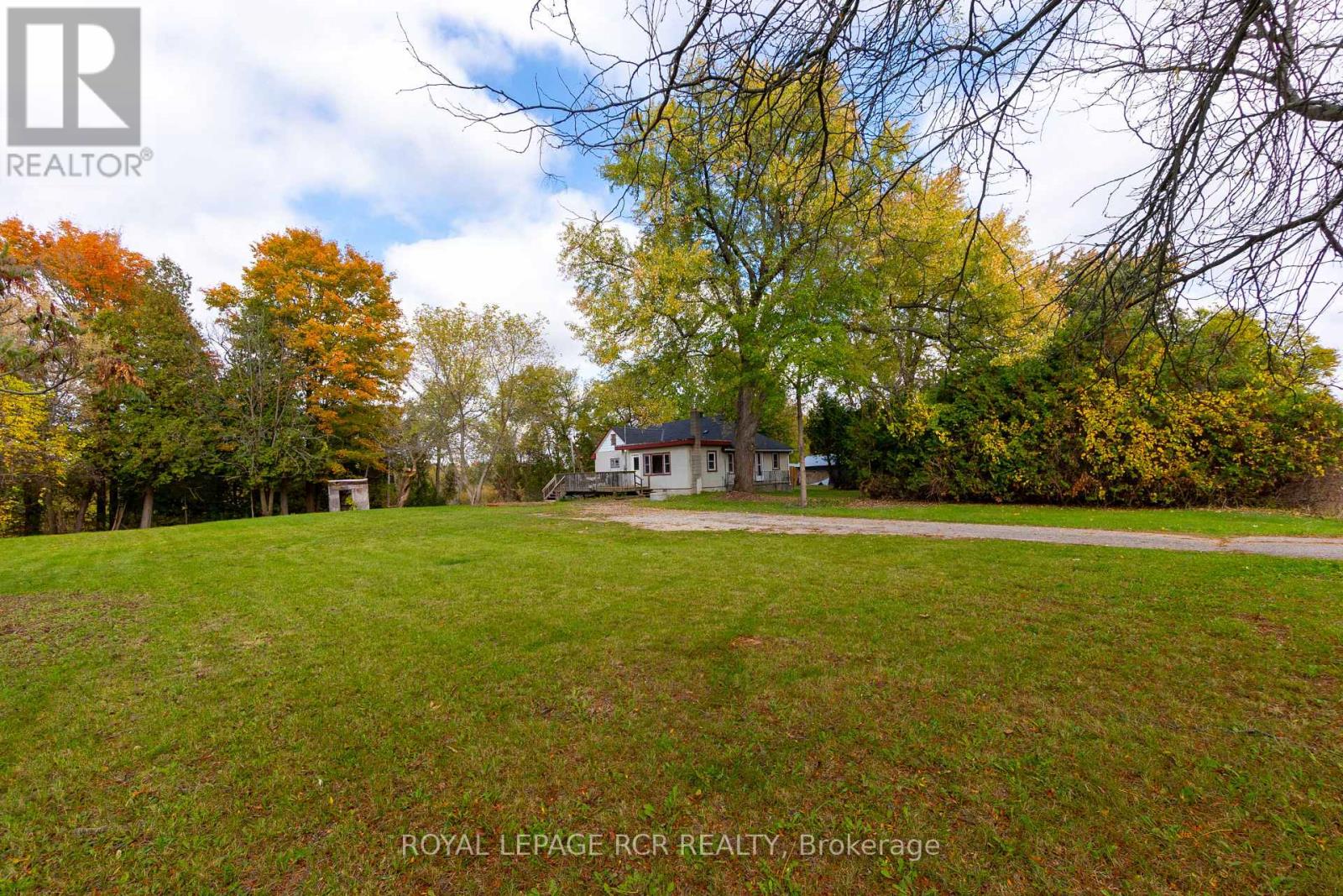 612 Victoria St E, New Tecumseth, ON L9R 1K1