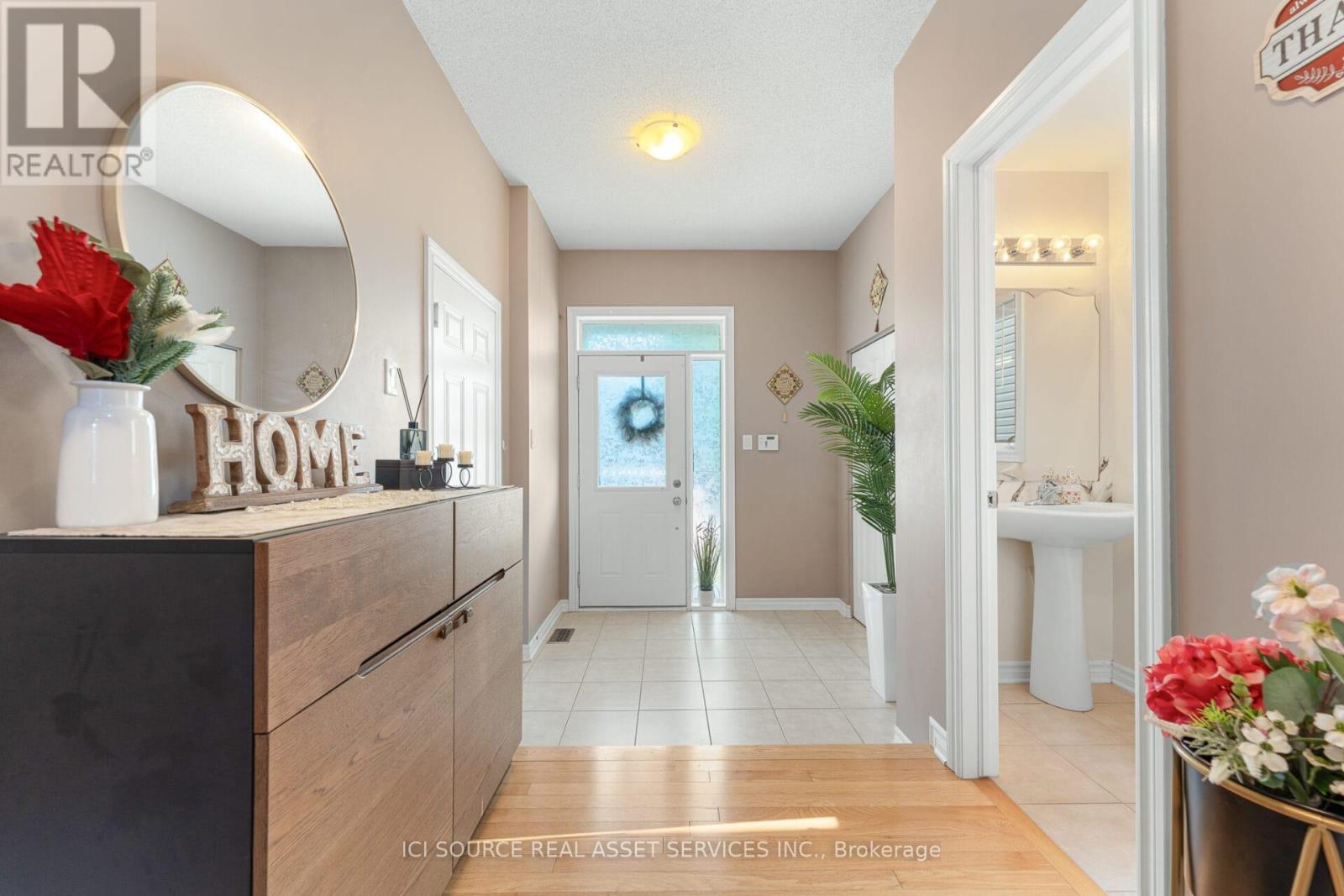 205 Claridge Dr, Ottawa, ON K2J 5B2