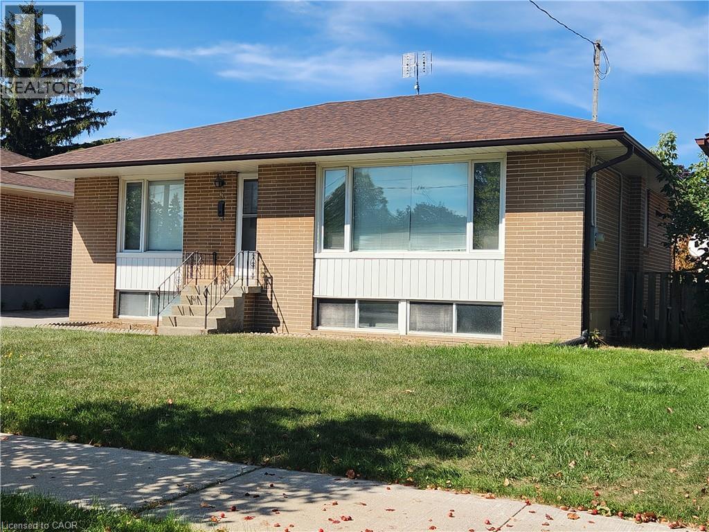 6 Hoshlega Dr, Scarborough, ON M1G 2X5