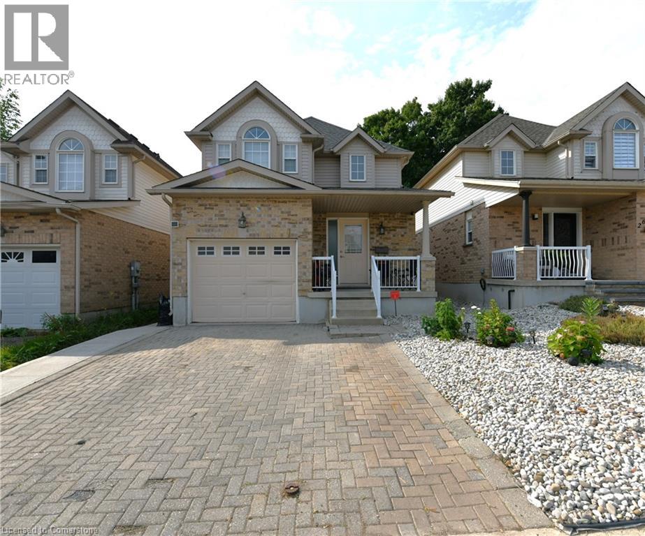 260 Bridlewreath St, Kitchener, ON N2E 4B4