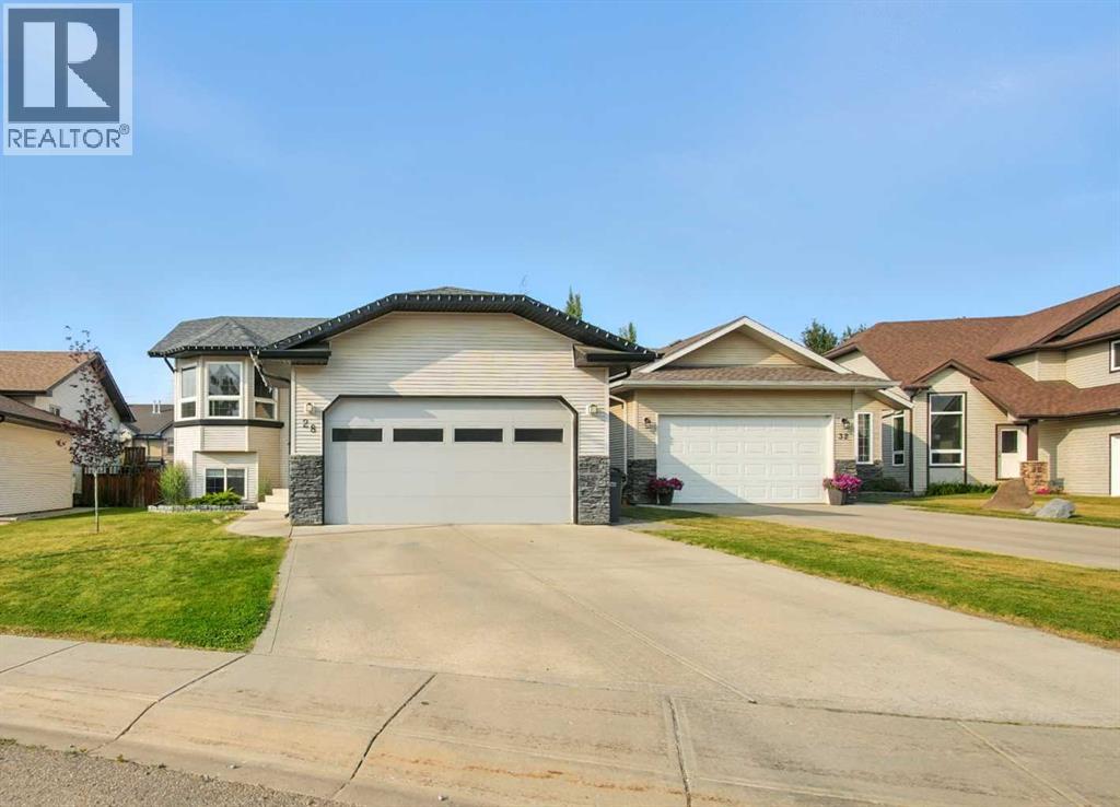 28 Irving Cres, Red Deer, AB T4R 3R9