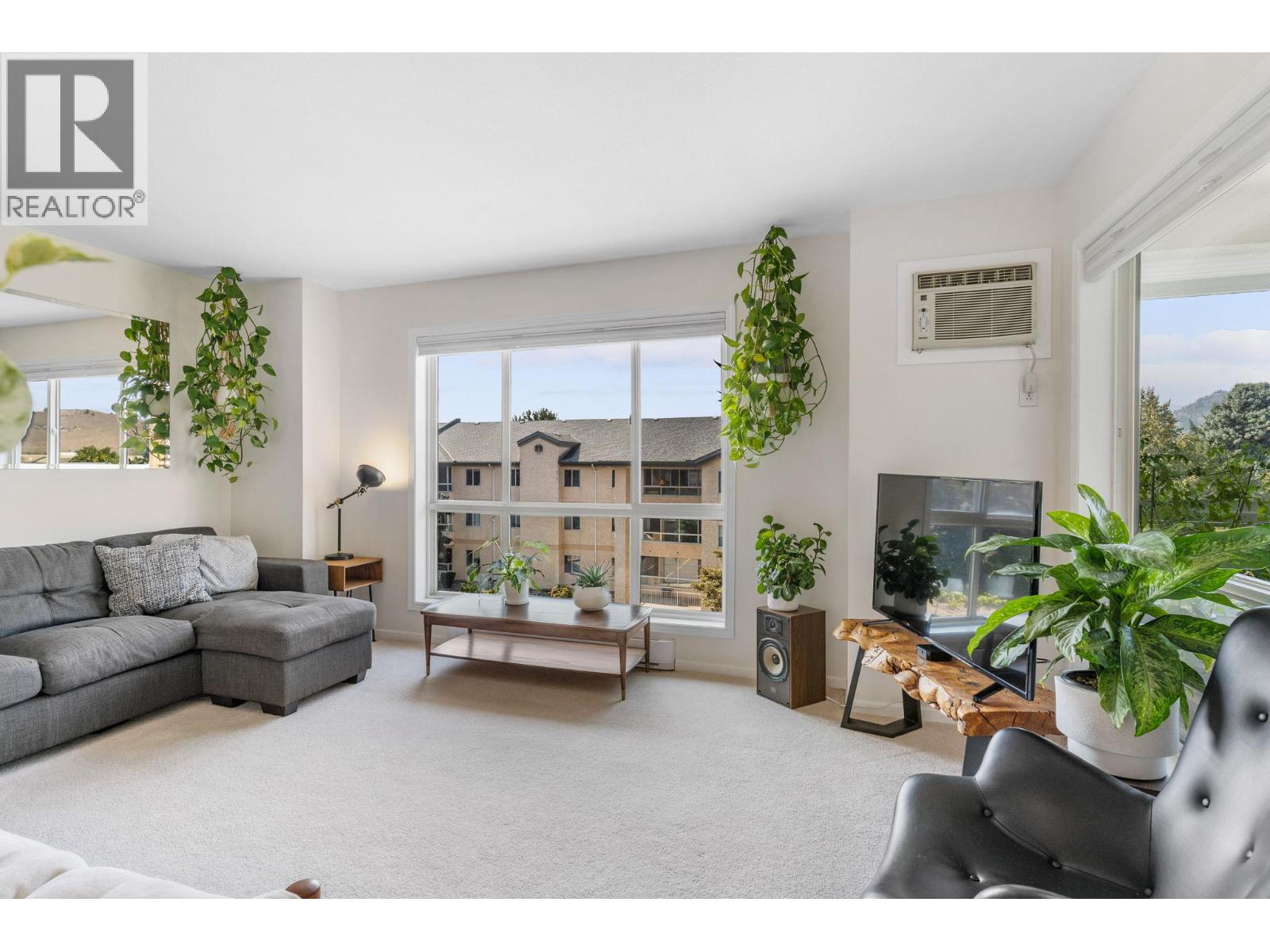 709 Houghton Road Unit 303, Kelowna, BC V1X 7J7