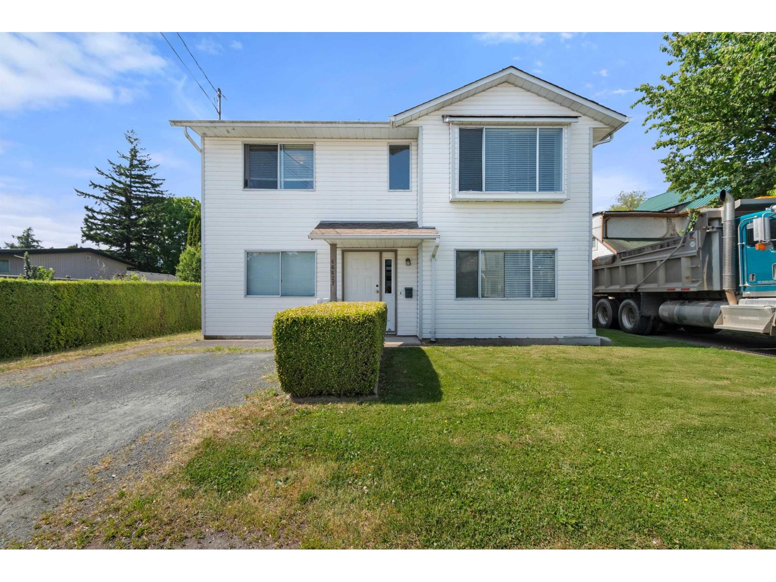 46627 Portage Avenuechilliwack Proper E, Chilliwack, BC V2P 3G6